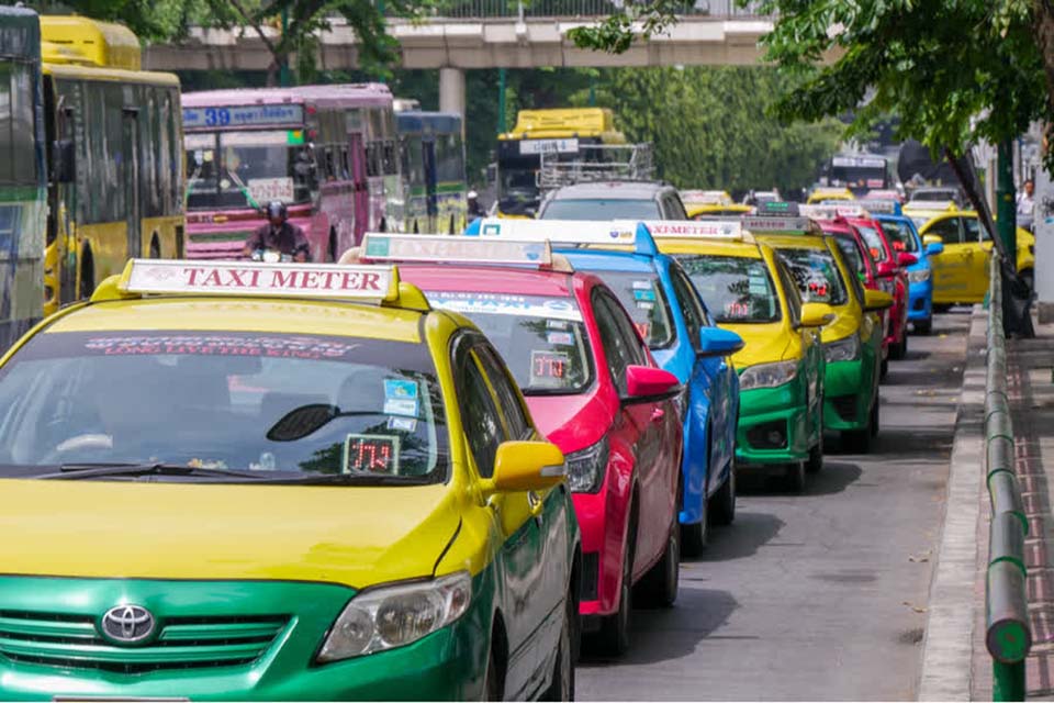 Những Điều Cần Biết Về Giao Thông Ở Thái Lan
